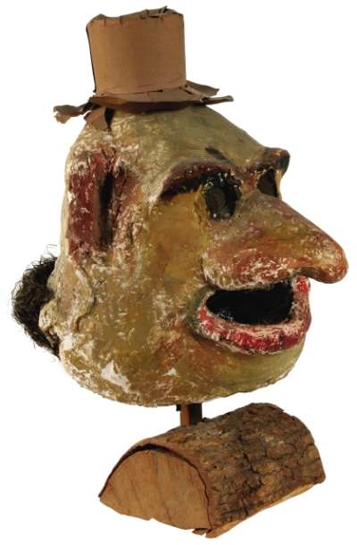 Claude Laloux, Portrait du Père Ubu. Masque de plâtre. 35cm. 1946